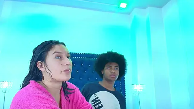 Cristal_and_luke Pertunjukan Webcam