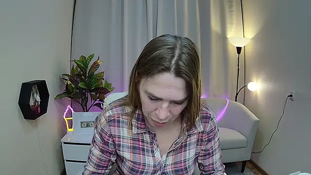 TessaDaybreak Show Webcam