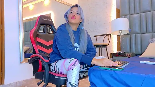 AlanaHouston's Live XXX Chat
