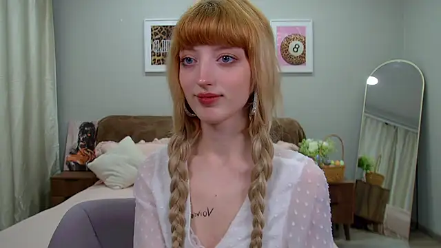 MistyMarlo's Webcam Show