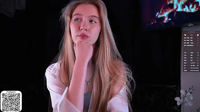 SirenThalassa Adlı Modelin Canlı XXX Sohbeti