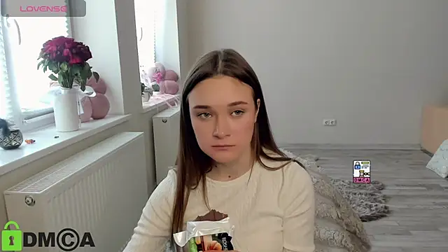 Elina_X Adlı Modelin Canlı XXX Sohbeti