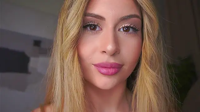 XXX chat uživo modela GeorginaHarn