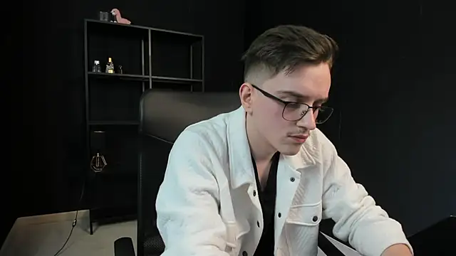 FelixStarkk 在線直播表演