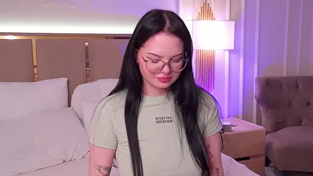 CindyMil live XXX chat