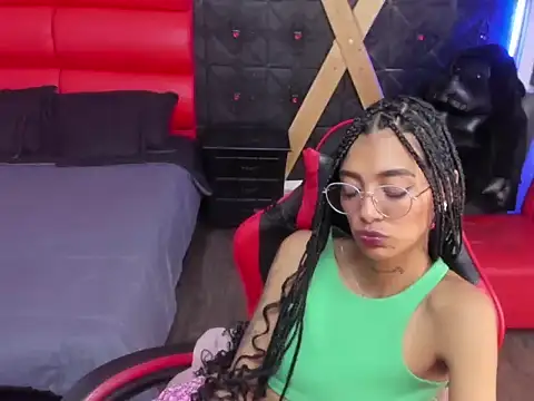 KarlaSlutSkinny__のライブXXXチャット