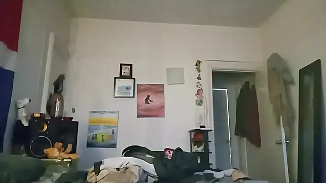 BaByArM81 Show in webcam