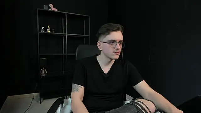 FelixStarkk 라이브 XXX 채팅