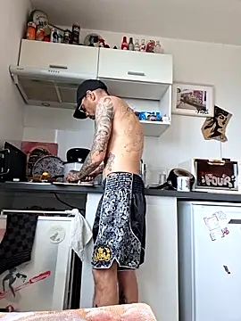 Mr_Graffitimile's Live XXX Chat