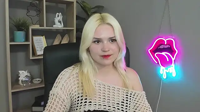 SweetLilyxo Live XXX Chat