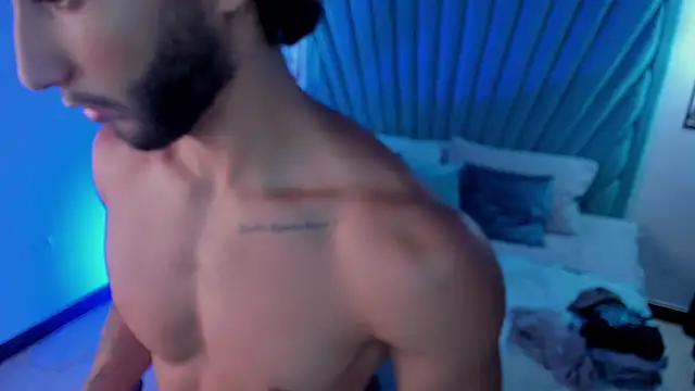 Emmet_CollinsJS Webcam-Show
