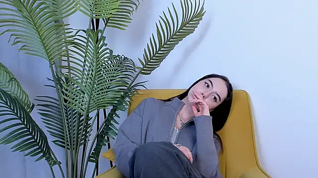 RinaDecos' Live XXX Chat