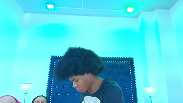 عرض كام Cristal_and_luke