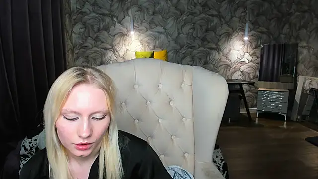 Elizabeth_Adams Chat XXX live