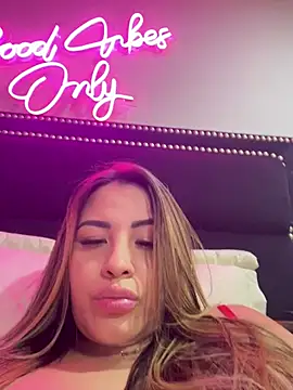 sexyyykloee Obrolan Langsung XXX