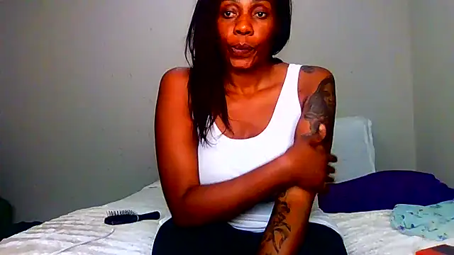 Chat XXX en directo de TALLnBEAUTY
