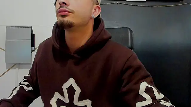 Вебкам-шоу BrandonTate