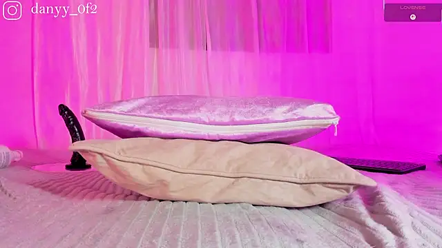 Daniihot__ – Naživo XXX chat