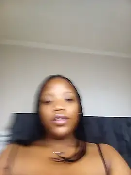 Chat +18 de Divine_Beautyxx ao vivo
