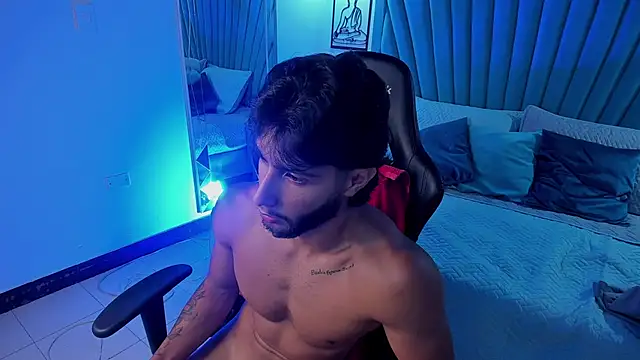 Emmet_CollinsJS লাইভ XXX চ্যাট