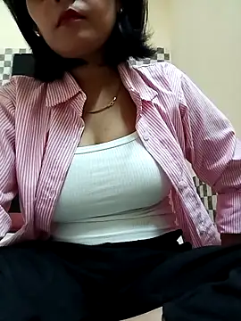 Pihu_Chopra's Live XXX Chat