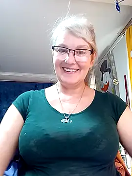irinamaux – Naživo XXX chat