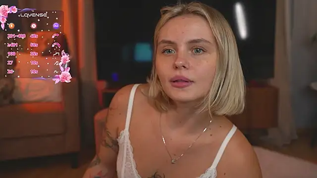 Chat XXX en directo de Lunea_Evienne_