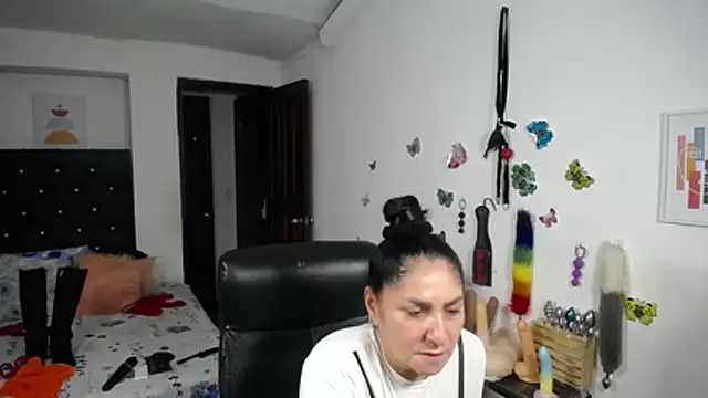 XXX chat uživo modela mature_bigboobs10