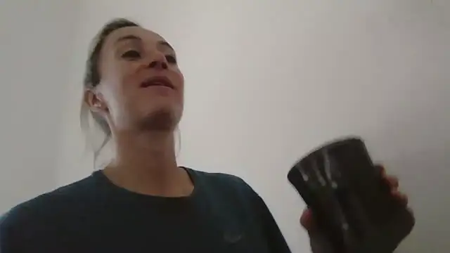 SportyBella_91のウェブカメラショー