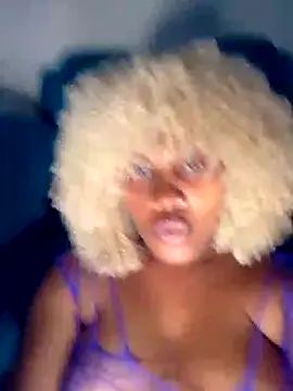 SquirtQueen222 Live XXX Chat