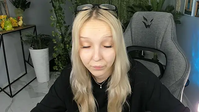 Chat +18 de MaoqiBeverly ao vivo