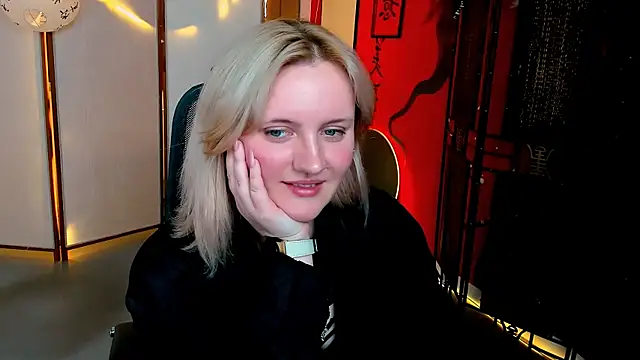 Chat XXX en directo de KathyBriggs