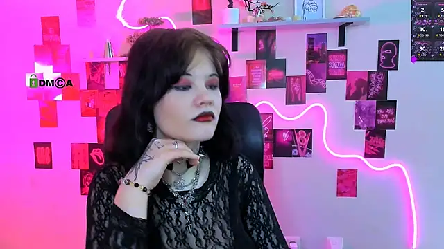 nikki_kiss_ élő XXX-chatje