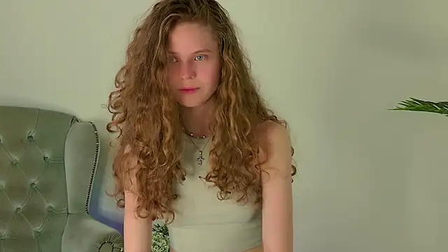 Mila_Stain élő XXX-chatje