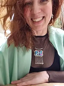 Exhibitionsplit's Live XXX Chat