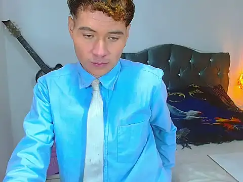 Chatroom XXX en direct de _Santi2