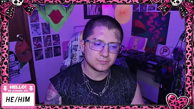XXX chat uživo modela masterkevinftm