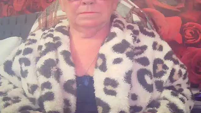 Playful_MILF_Demi Webcam show