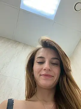 -AngelAri- – Naživo XXX chat