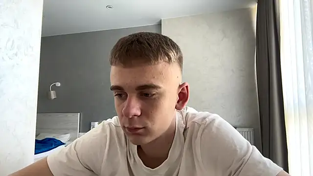 SoloFuryn Live XXX chat