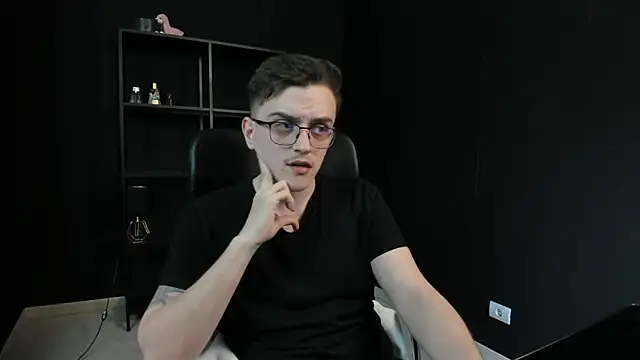 Chat XXX Live FelixStarkk