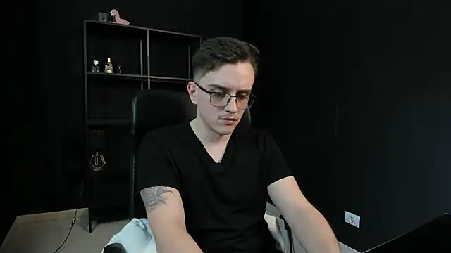 FelixStarkk Chat XXX live