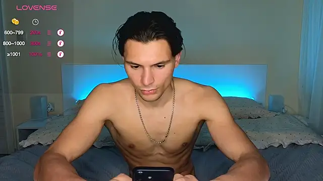 Show modela denlover1 na web-kameri