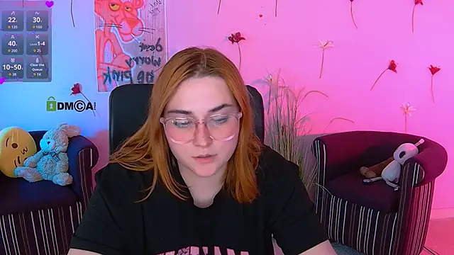 casey_meow_: διαδικτυακό σόου στην κάμερα