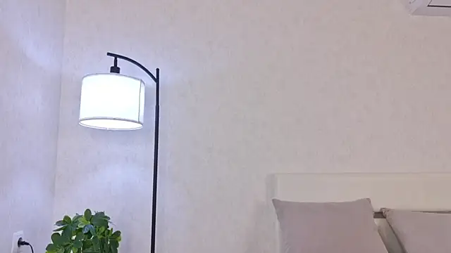 NyraVesperis 现场XXX聊天