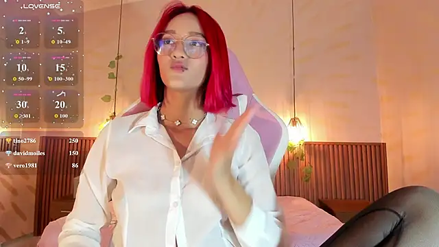 XXX chat uživo modela daphne_courtis