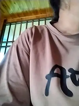kussecka 现场XXX聊天