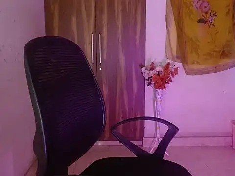 Chat XXX Live Roiseeee