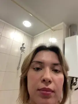 BrightDani's Live XXX Chat