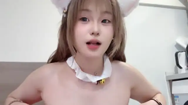 xiaoVV-001 在線直播表演